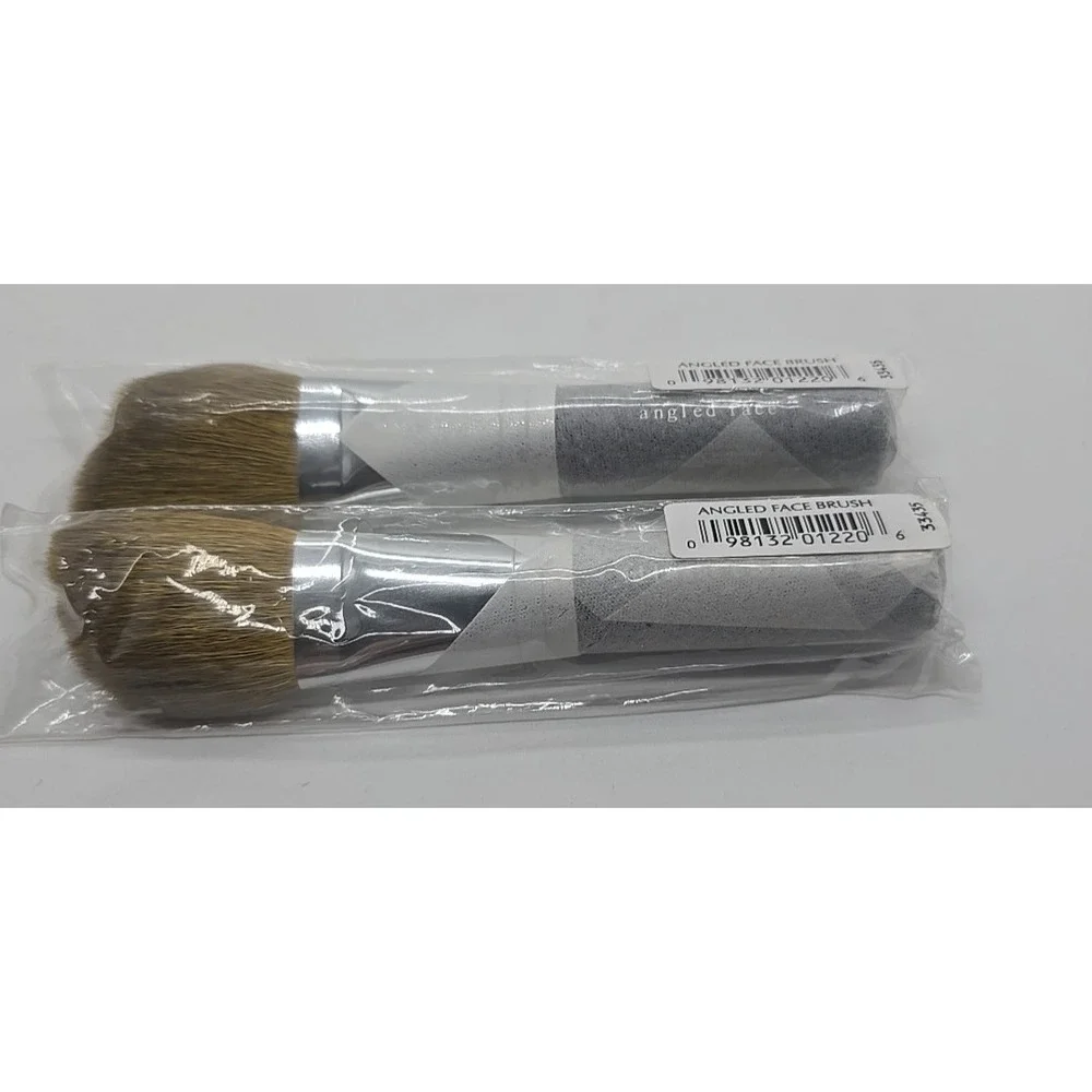 NEW ANGLED Blush Brushes 2 SET! 2 Escentuals‎ bare Minerals MakeUp 33435 - Picture 2 of 5
